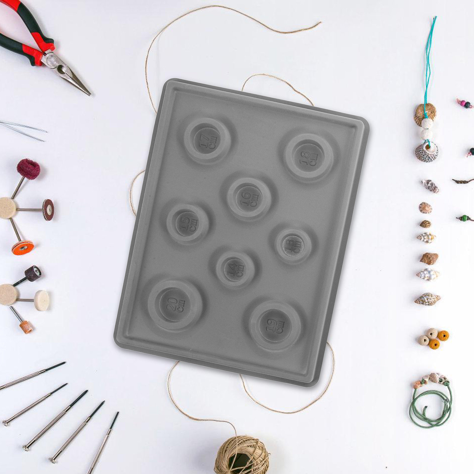 قطعتان من لوح تنظيم تصميم المج - مراجعة Jewelry Making Board وسعره