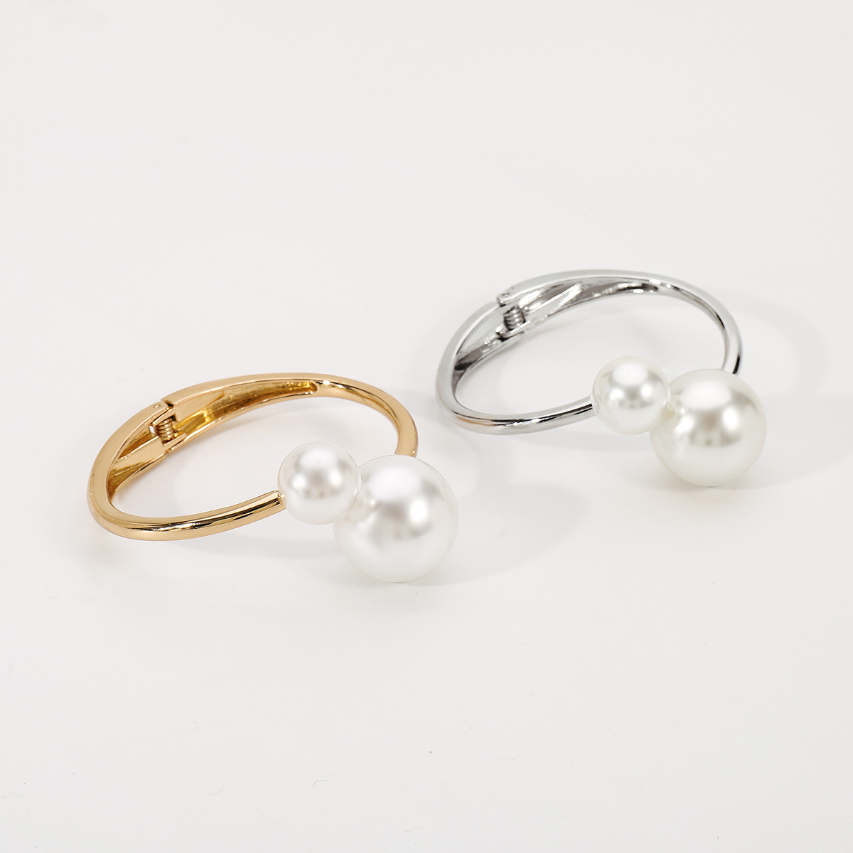 مجوهرات يدوية أنيقة وراقية من  - مراجعة Jewelry Making Magazines وسعره