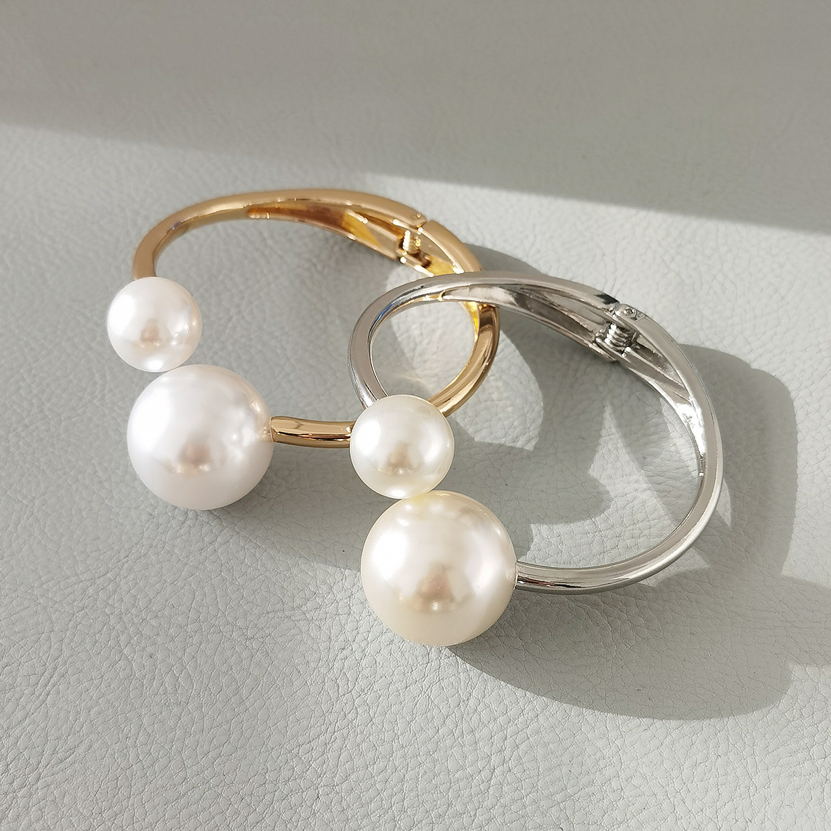 مجوهرات يدوية أنيقة وراقية من  - مراجعة Jewelry Making Magazines وسعره